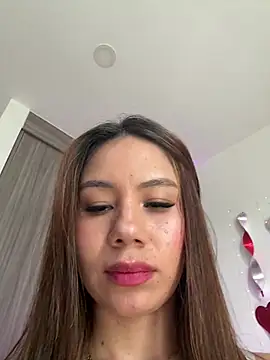 Snapshot of Tamaraserra chatting on 02.26.26 Tamaraserra online show from 02.26.26