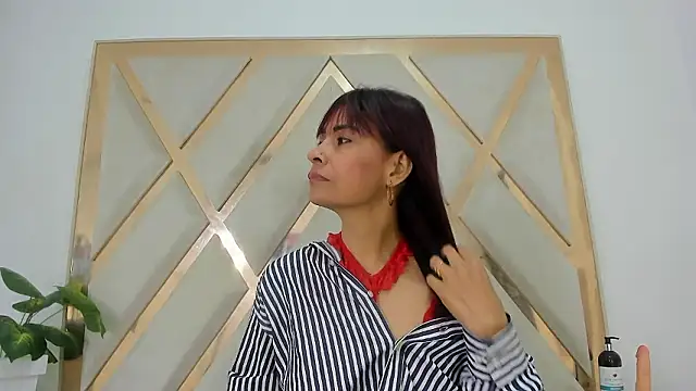 Selenaasm online show from 01.15.26