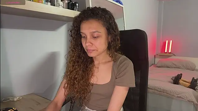 Snapshot of Sunshineegirll chatting on 03.26.26 Sunshineegirll online show from 03.26.26
