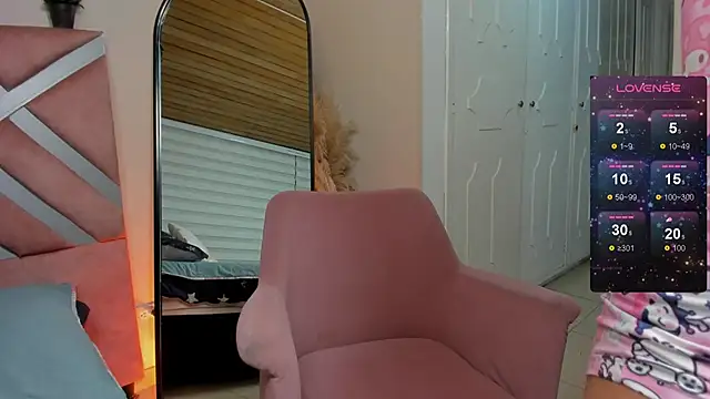 sophie blake   online show from 12.20.25