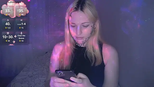 AlexaLaRose2 online show from 12.20.25