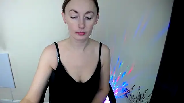 LiaSeass  online show from 12.20.25