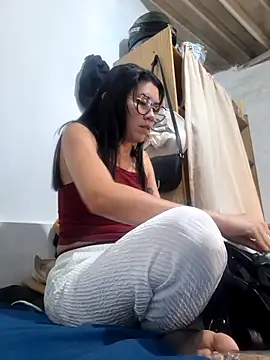 Yelena 77 online show from 04.13.26