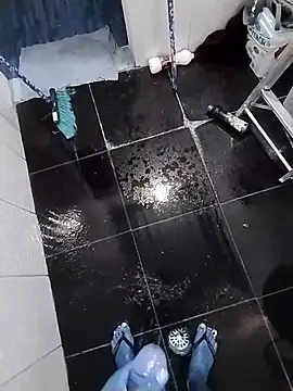 Snapshot of kaspzl chatting on 12.21.25 kaspzl online show from 12.21.25