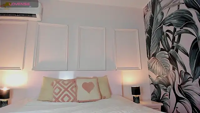 EVANGELIINE 21 online show from 02.01.26