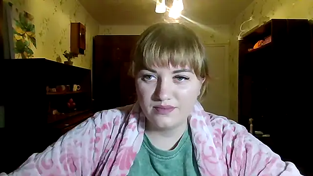 Snapshot of swett_girll chatting on 02.13.26 swett girll online show from 02.13.26