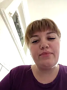 Snapshot of swett_girll chatting on 04.15.26 swett girll online show from 04.15.26