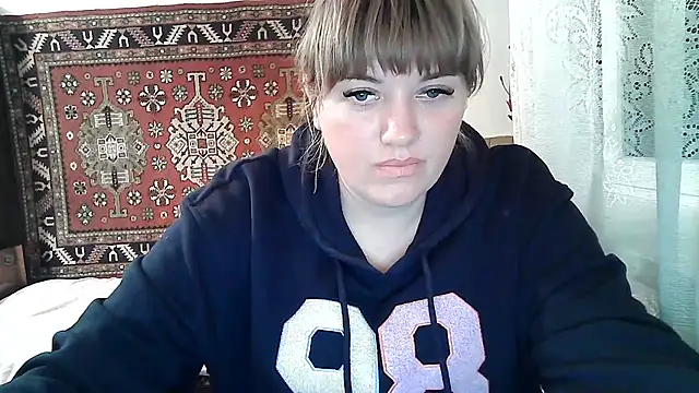 Snapshot of swett_girll chatting on 04.17.26 swett girll online show from 04.17.26