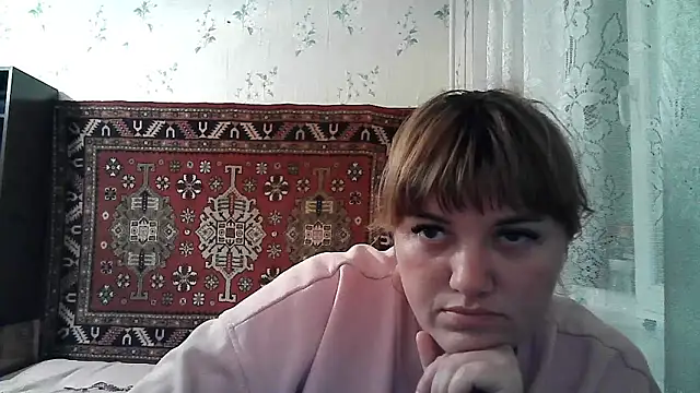 Snapshot of swett_girll chatting on 04.18.26 swett girll online show from 04.18.26
