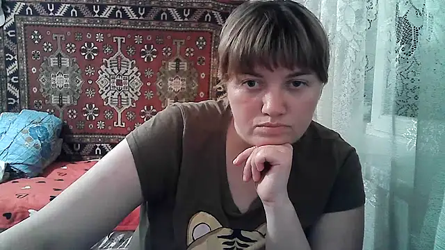 Snapshot of swett_girll chatting on 05.17.26 swett girll online show from 05.17.26