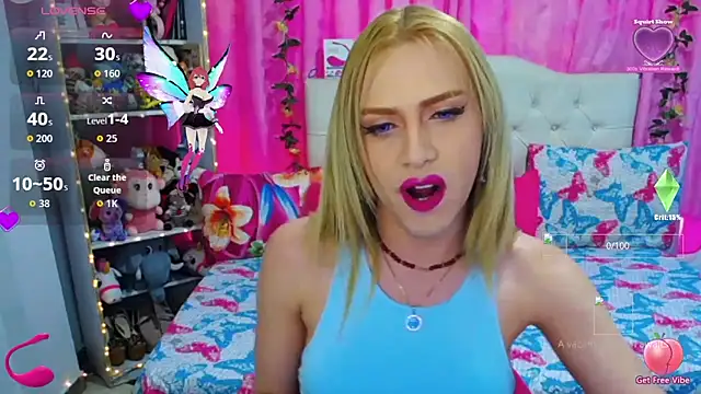 Snapshot of golden_girl01 chatting on 10.01.25 golden girl01 online show from 10.01.25