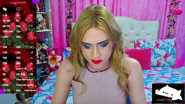 Snapshot of golden_girl01 chatting on 10.15.25 golden girl01 online show from 10.15.25