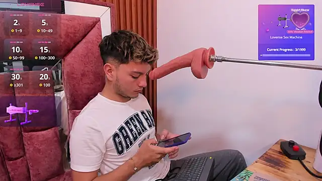 Snapshot of thiago_duval chatting on 12.19.25 thiago duval online show from 12.19.25