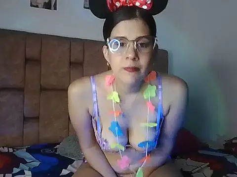 Snapshot of vanessa_hot69_ chatting on 07.30.26 vanessa hot69 online show from 07.30.26