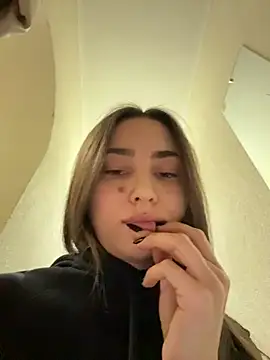 Snapshot of Lina_________ chatting on 01.19.26 Lina online show from 01.19.26