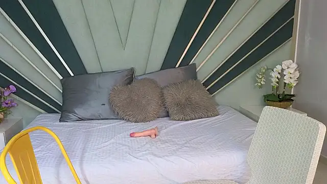 DulceeEsmeralda online show from 03.20.26