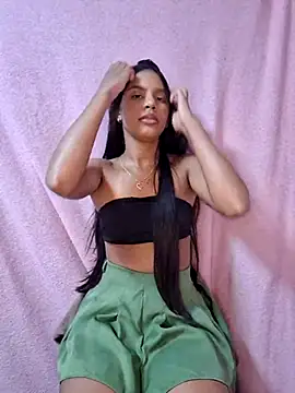 meenina veneno online show from 12.16.25