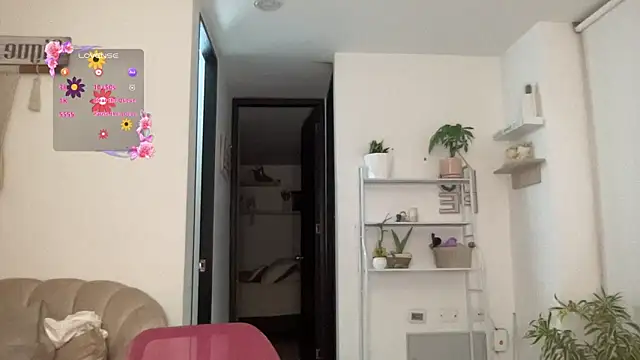 Snapshot of isa_fox_23 chatting on 03.04.26 isa fox 23 online show from 03.04.26