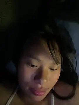 Snapshot of Nika-be chatting on 05.14.26 Nika-be online show from 05.14.26