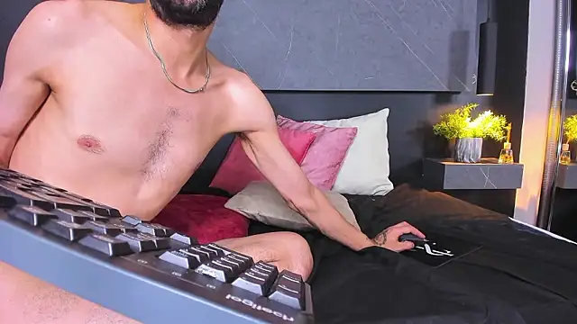 Snapshot of arcangel_harris chatting on 01.13.26 arcangel harris online show from 01.13.26