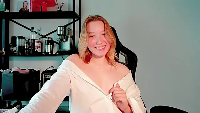 Agatha Mayson online show from 07.20.26