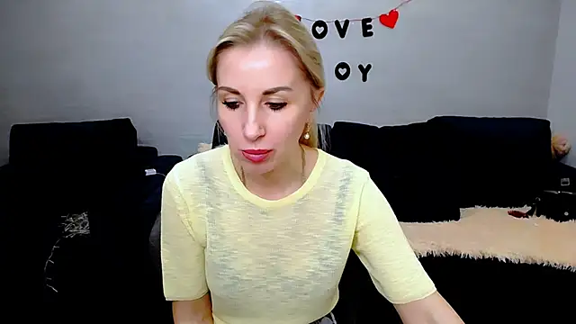 Hanna--Sweet online show from 03.10.26