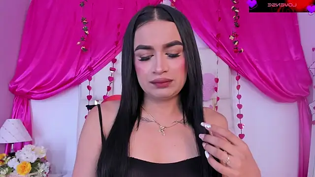 Snapshot of Silvanna-Casstro chatting on 02.18.26 Silvanna-Casstro online show from 02.18.26