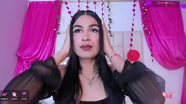 Snapshot of Silvanna-Casstro chatting on 02.24.26 Silvanna-Casstro online show from 02.24.26