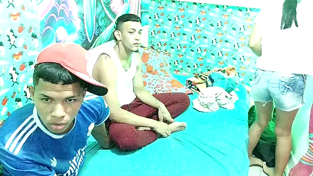 twobigscock23 online show from 04.20.26