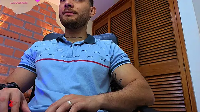 Snapshot of King_meruem chatting on 12.18.25 King meruem online show from 12.18.25