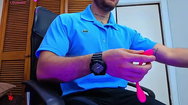 Snapshot of King_meruem chatting on 12.20.25 King meruem online show from 12.20.25