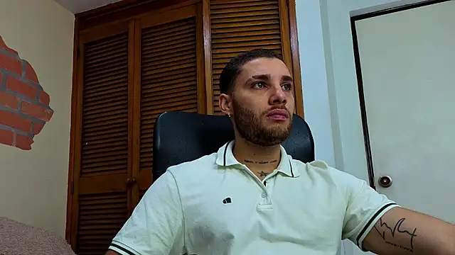 Snapshot of King_meruem chatting on 01.06.26 King meruem online show from 01.06.26