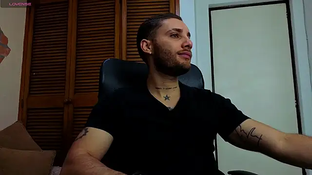 Snapshot of King_meruem chatting on 01.07.26 King meruem online show from 01.07.26