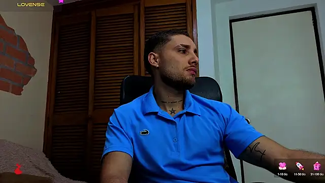 Snapshot of King_meruem chatting on 01.08.26 King meruem online show from 01.08.26