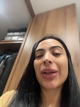 ValeriaTorress  online show from 04.15.26