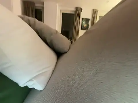 ap couple12 online show from 04.17.26