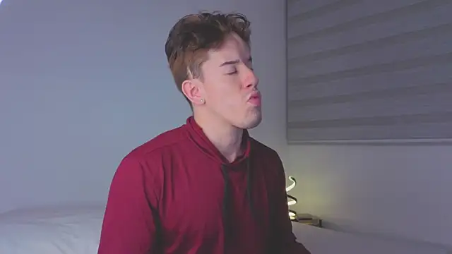 maxxcooper1 online show from 12.21.25