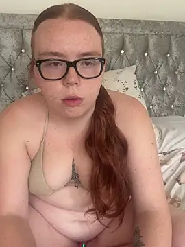 AnnieAinsx online show from 07.04.26