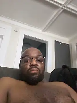 Snapshot of MrUnintentional chatting on 06.07.26 MrUnintentional online show from 06.07.26