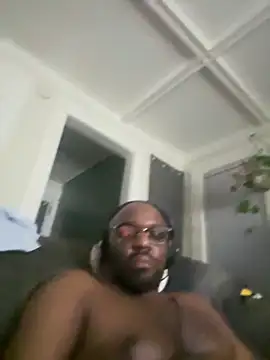 Snapshot of MrUnintentional chatting on 06.08.26 MrUnintentional online show from 06.08.26