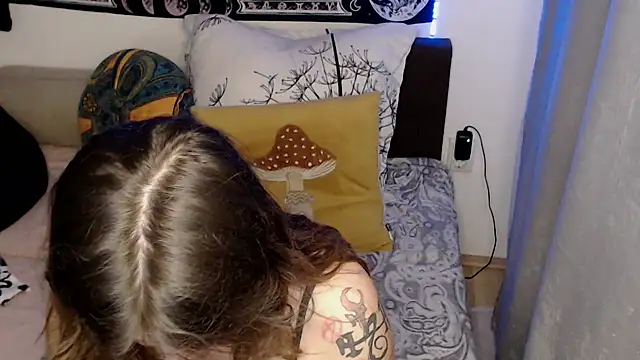 AlienforTwenty online show from 04.21.26