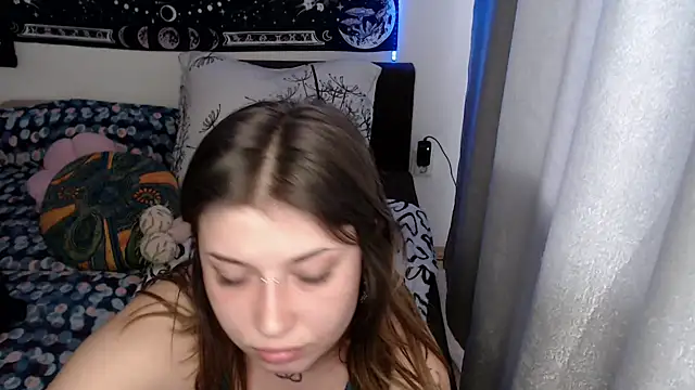 AlienforTwenty online show from 04.22.26