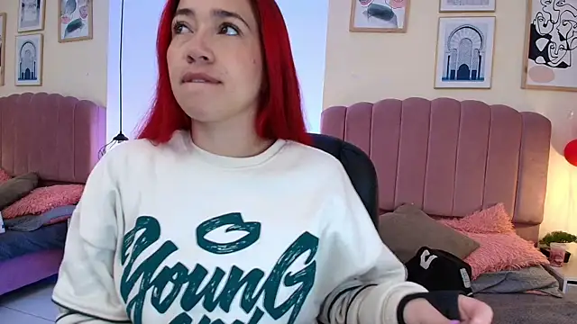 Celestee15  online show from 04.07.26