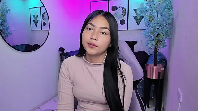 Snapshot of Carolina_cherry chatting on 05.30.26 Carolina cherry online show from 05.30.26