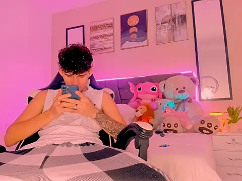 Snapshot of back_thomson chatting on 03.04.26 back thomson online show from 03.04.26