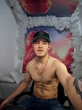 RayanLynxx online show from 12.20.25