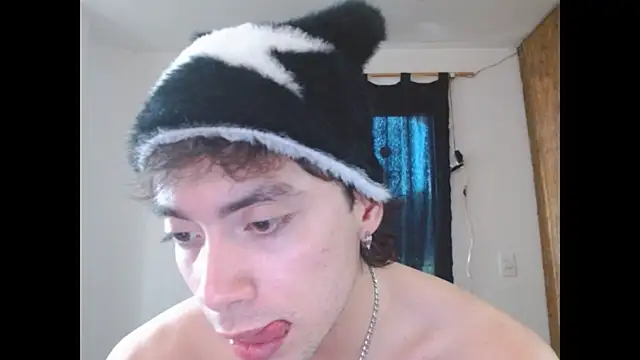 Snapshot of sam_lilith081 chatting on 04.07.26 sam lilith081 online show from 04.07.26