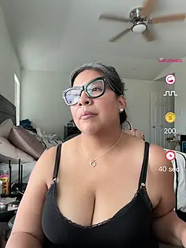 BettyWhispers online show from 06.05.26