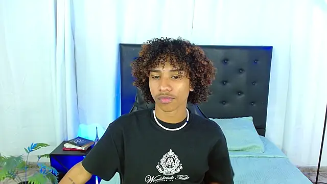 angelll18  online show from 02.26.26