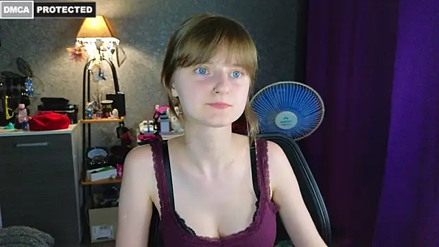 Snapshot of Miss_Alisa_ chatting on 08.07.26 Miss Alisa online show from 08.07.26